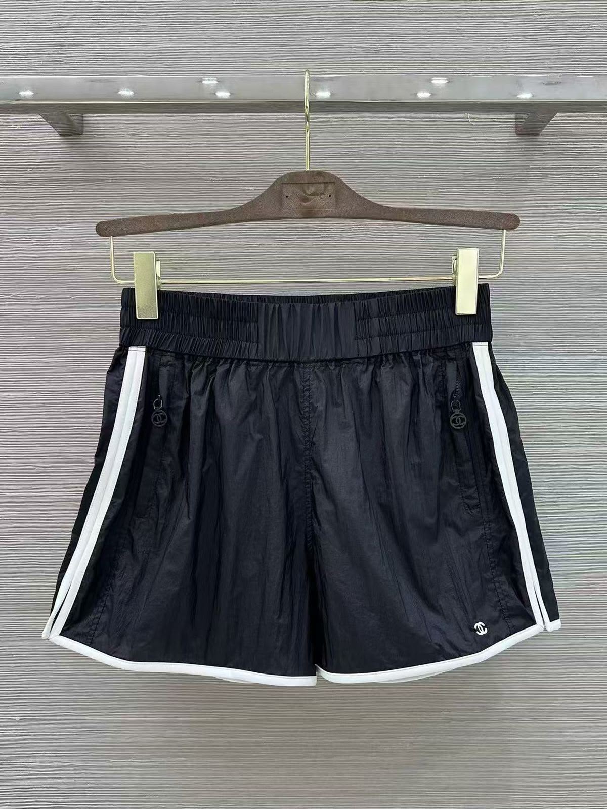 CHANEL — Coco Beach 2026 Hooded Sleeveless Vest & Shorts Set