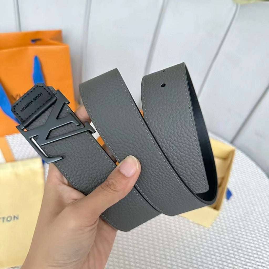 Louis Vuitton LV Initiales