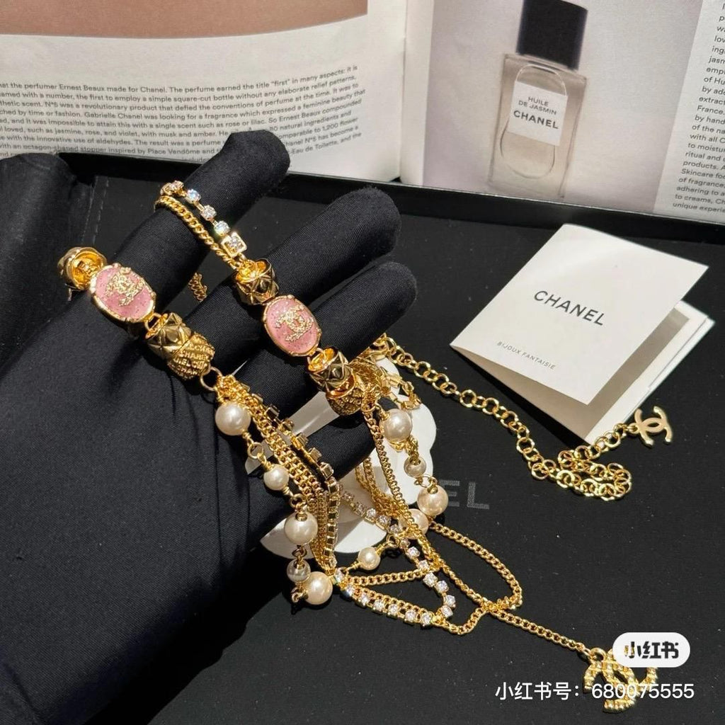 CHANEL Vintage Gripoix Pearl & Crystal Multi-Chain Belt