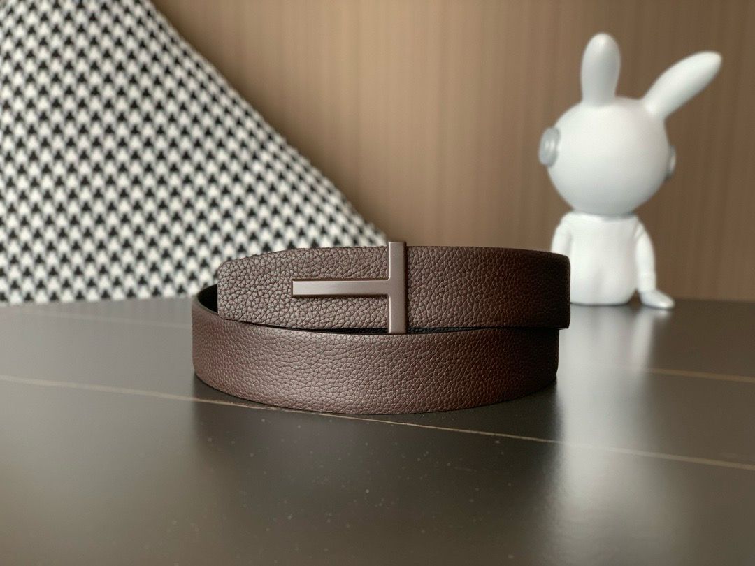 Tom Ford T Buckle Reversible Leather Belt – Grained Leather