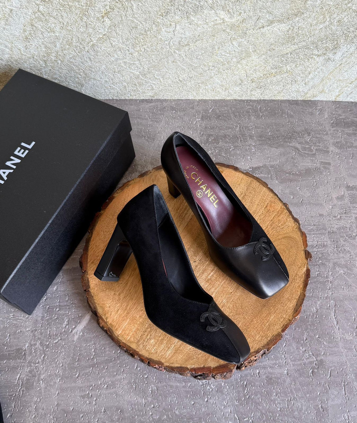 Chanel sandals in Lambskin and Patent