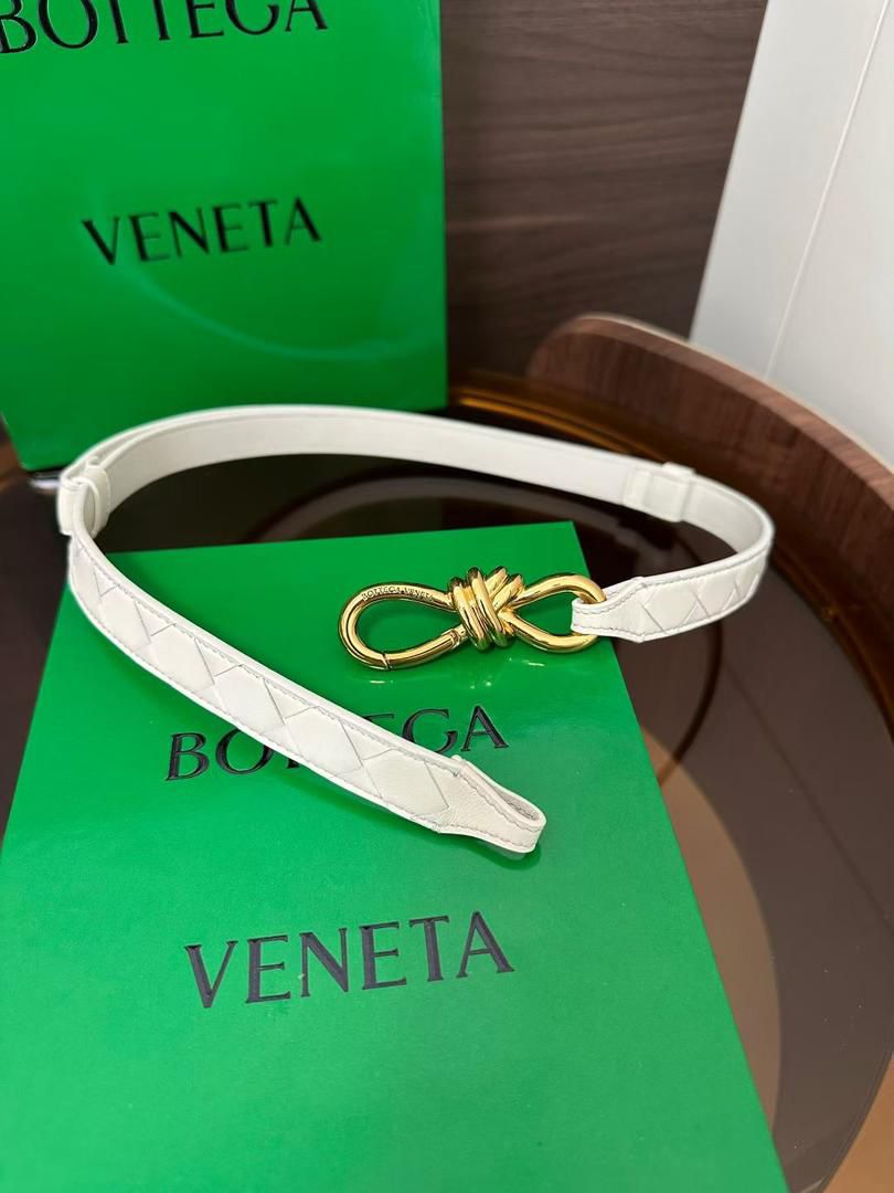 BOTTEGA VENETA Intrecciato Knot Leather Belt
