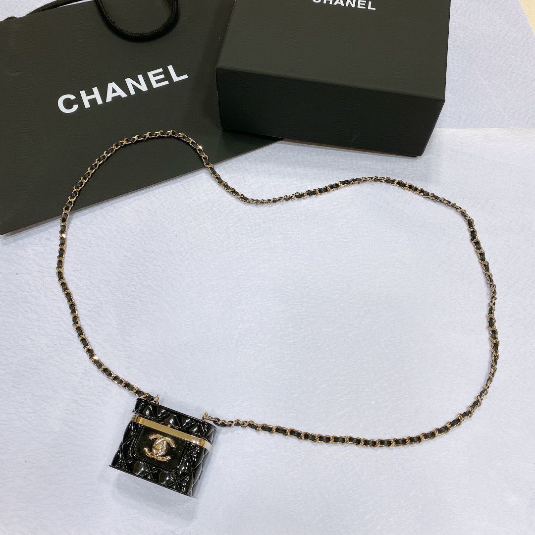 Chanel Quilted Vanity Case Chain Belt