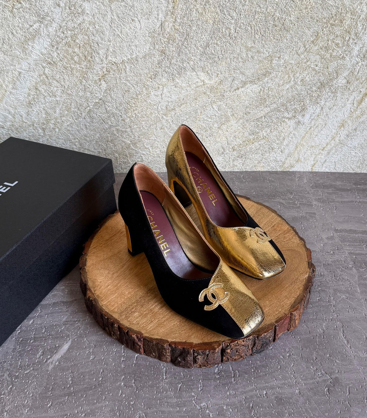 Chanel sandals in Lambskin and Patent