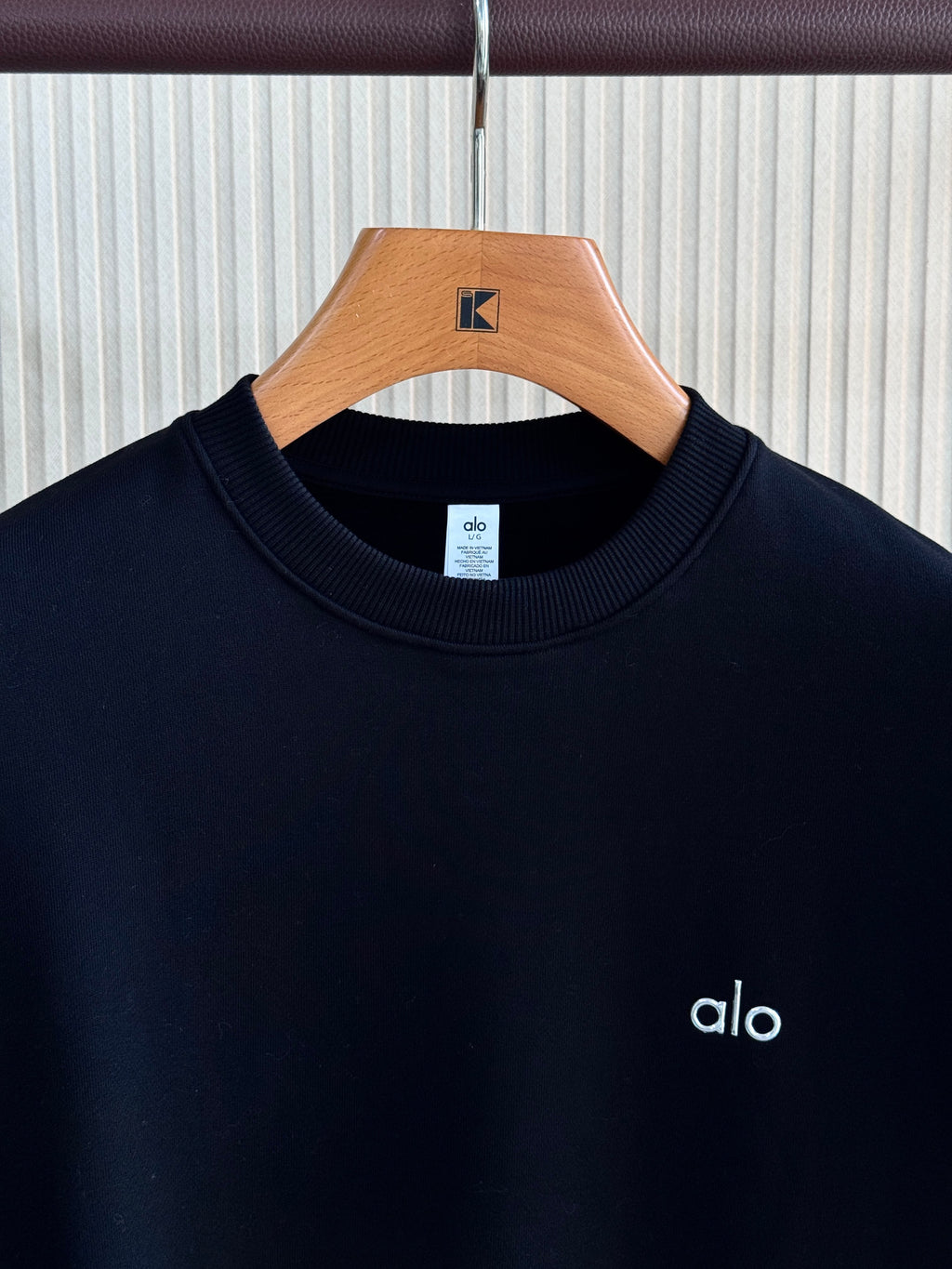 alo Small Logo Crewneck