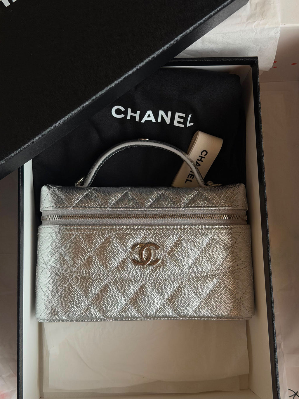 Chanel Quilted Caviar Vanity Case with Handle