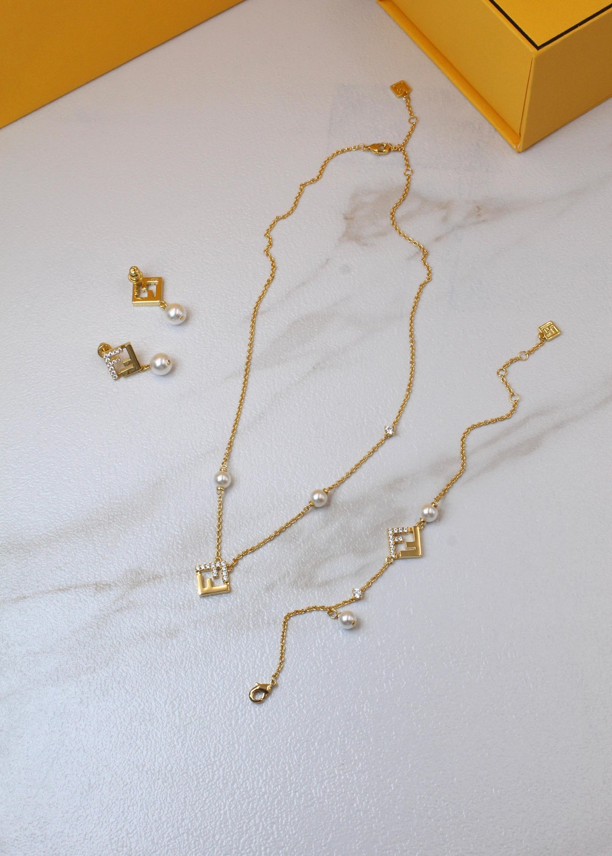 Fendi FF gold Jewelry Set
