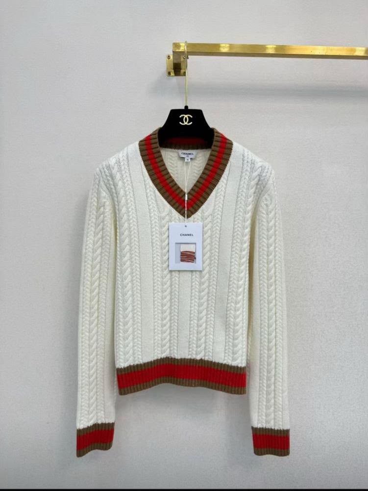 CHANEL Cable-Knit V-Neck Sweater