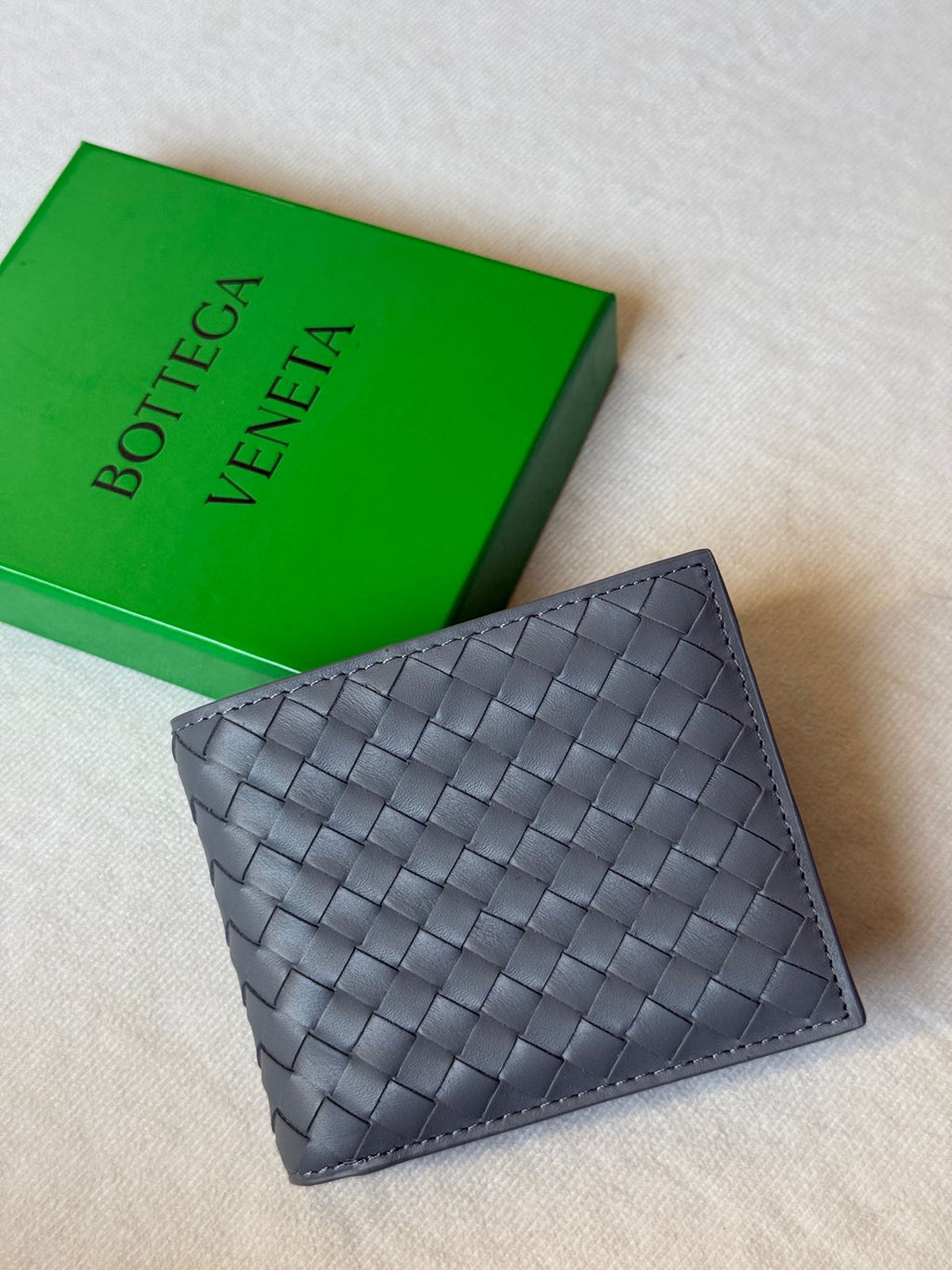 Bottega Veneta – Intrecciato Bi-Fold Wallet