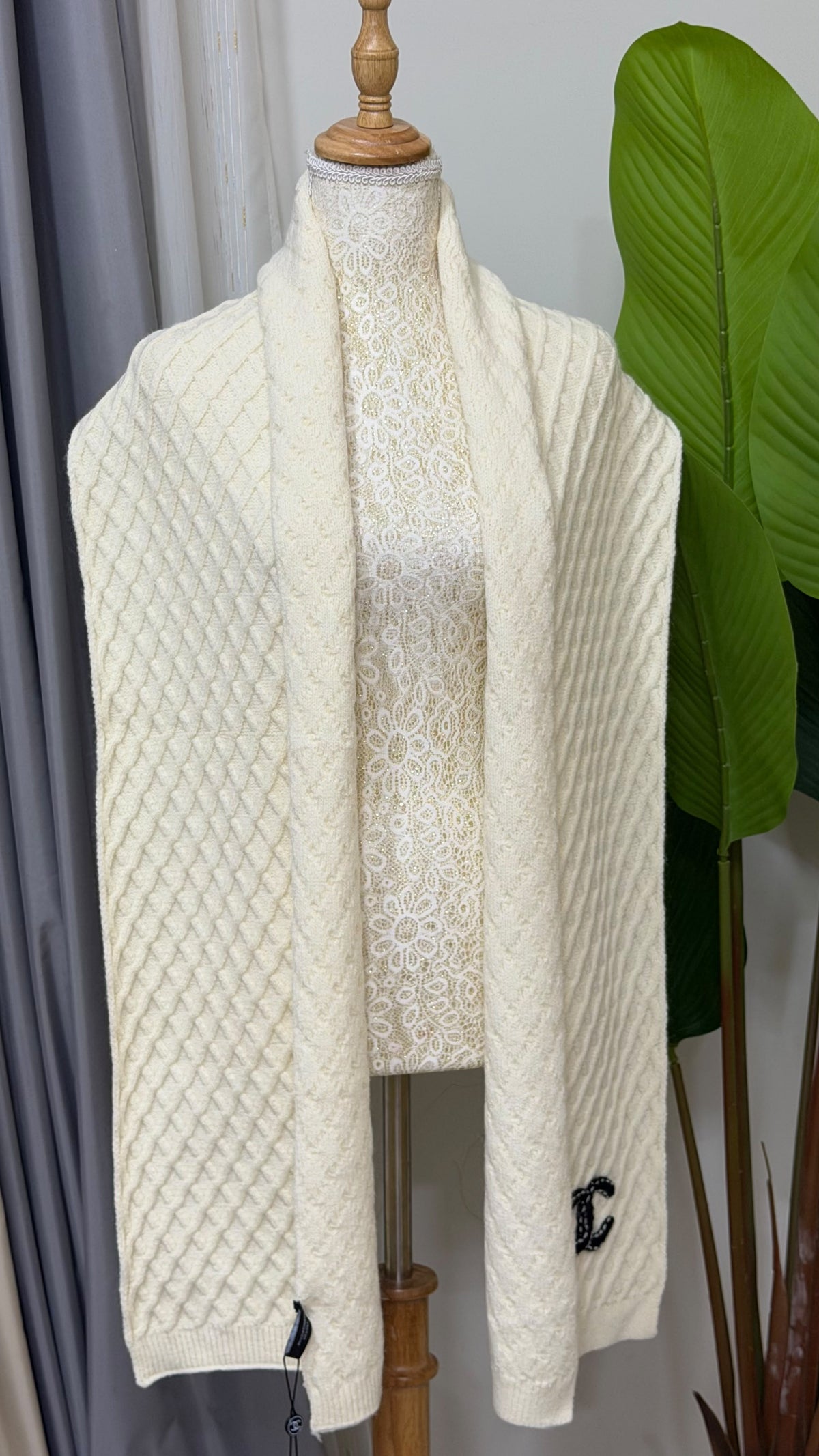 CHANEL Cable Knit Logo Scarf