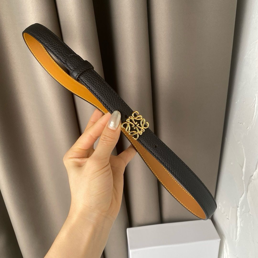 LOEWE Anagram Pebble Leather Belt