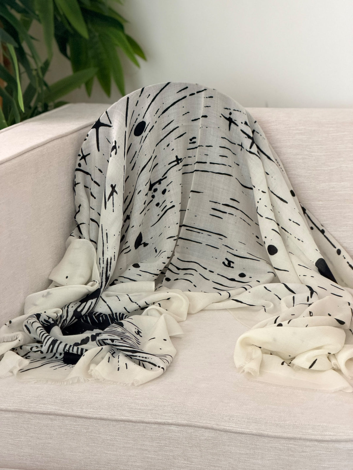 Abstract Mark and Star Shawl