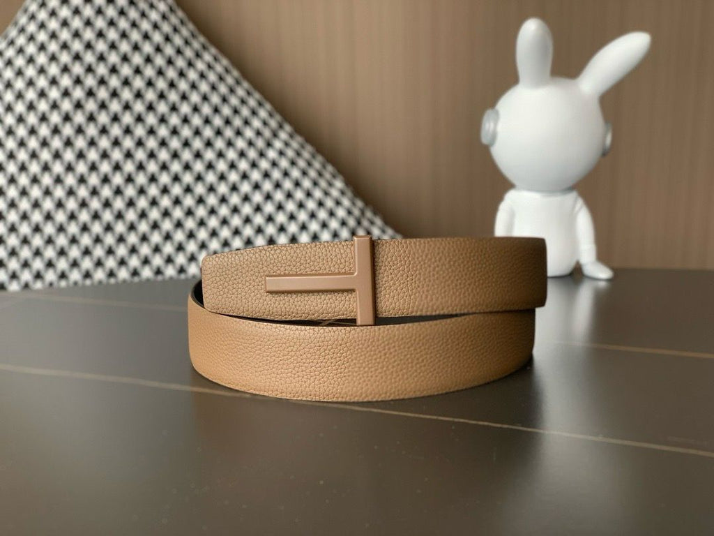 Tom Ford T Buckle Reversible Leather Belt – Grained Leather