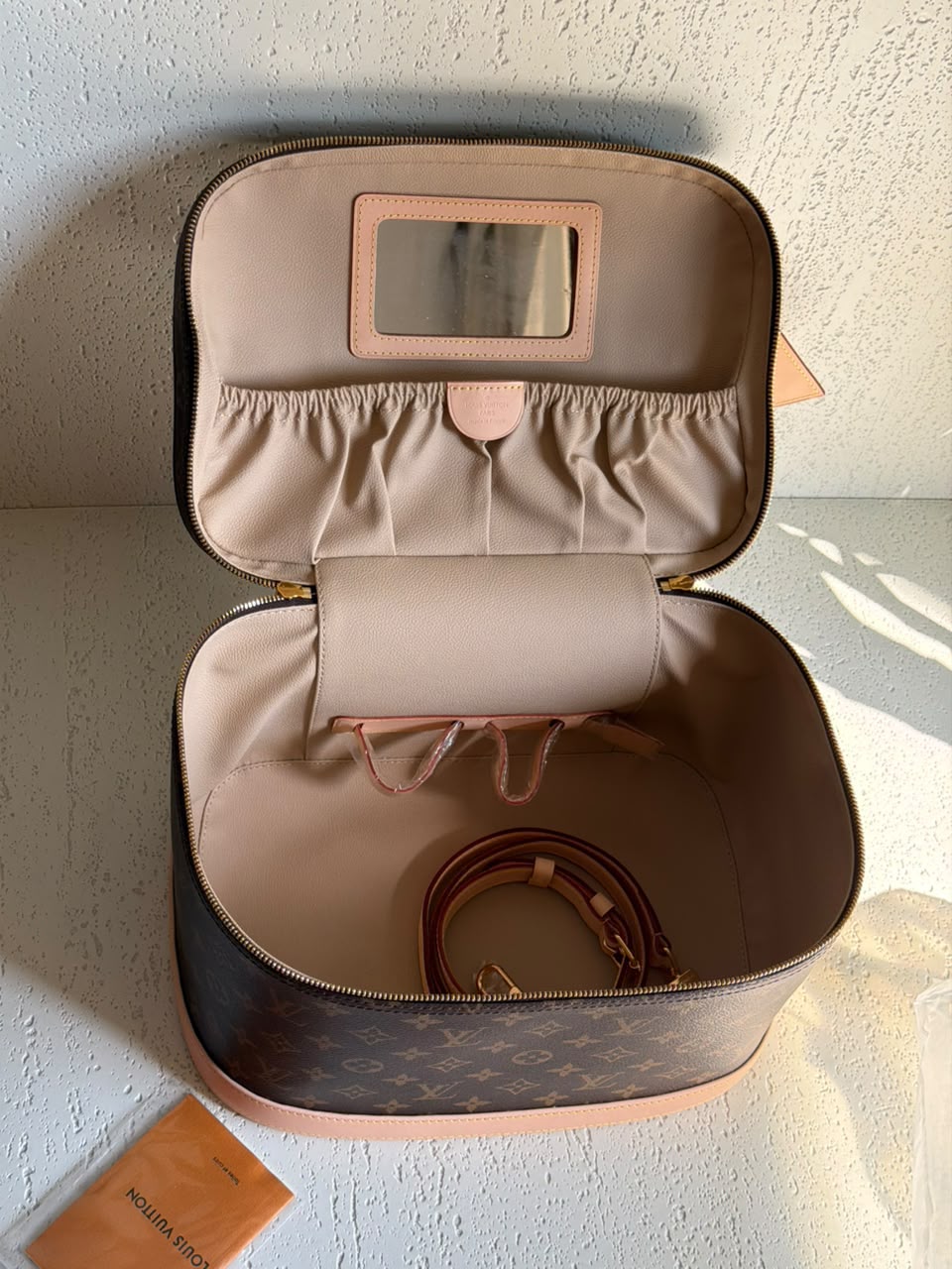 Louis Vuitton Nice Vanity 31/5 cm