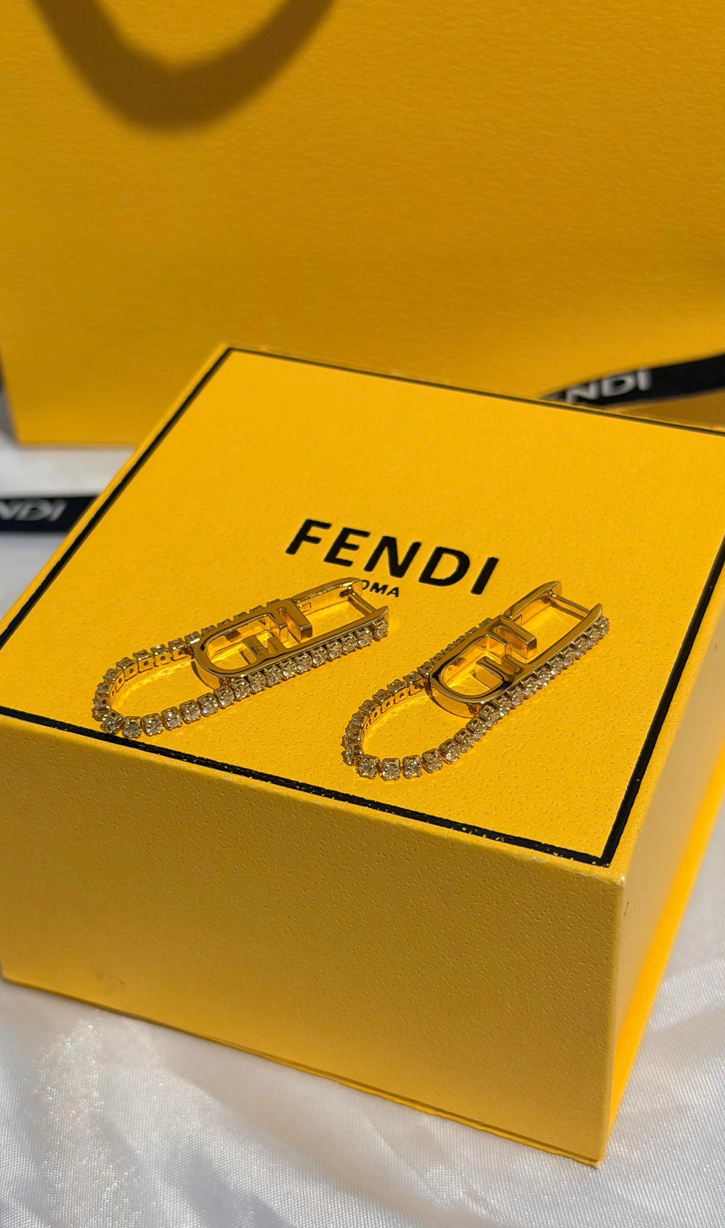 FENDI O'Lock-motif Crystal Earrings | Gold