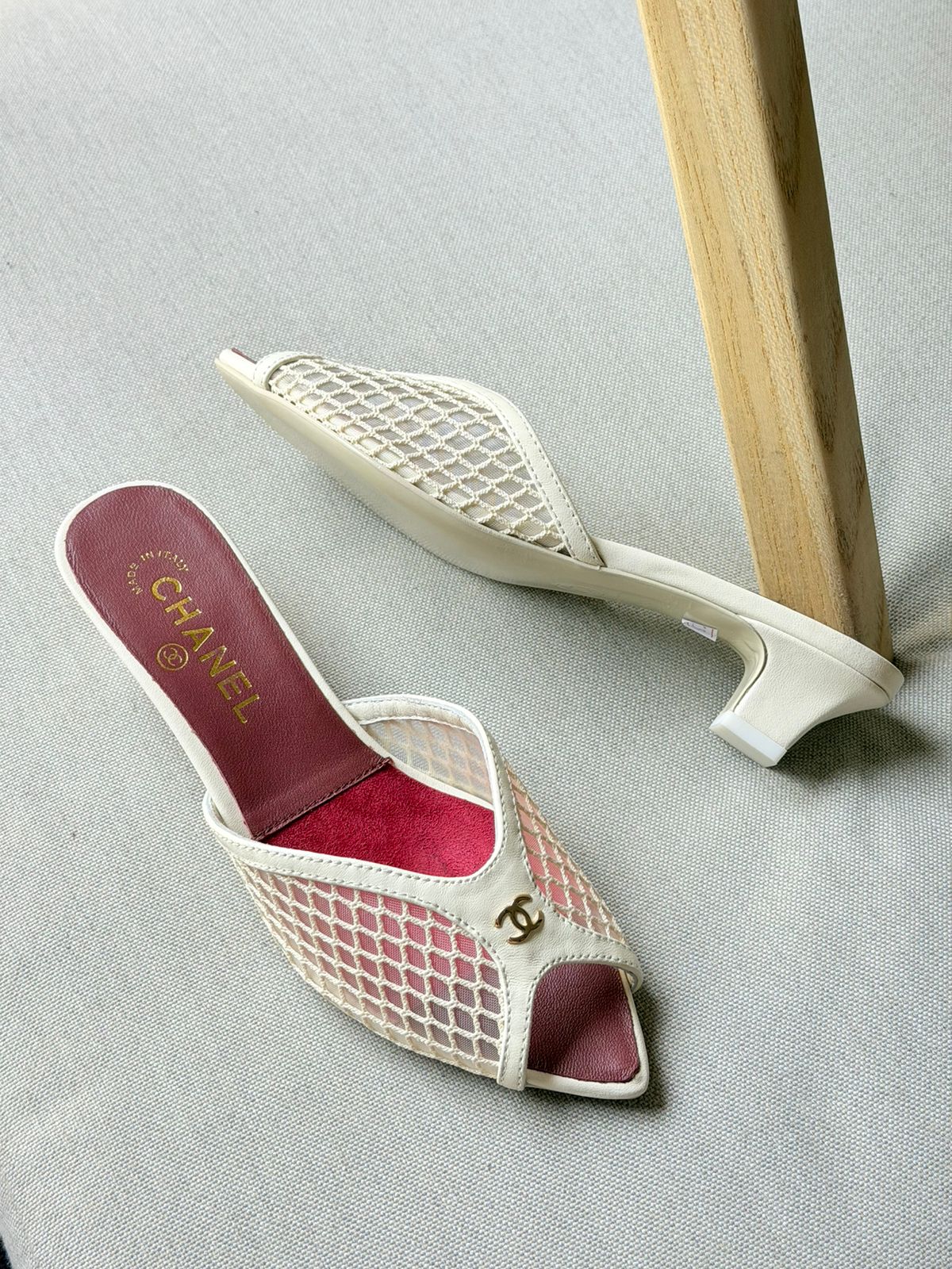CHANEL Mules in Mixed Fibers Cotton & Lambskin