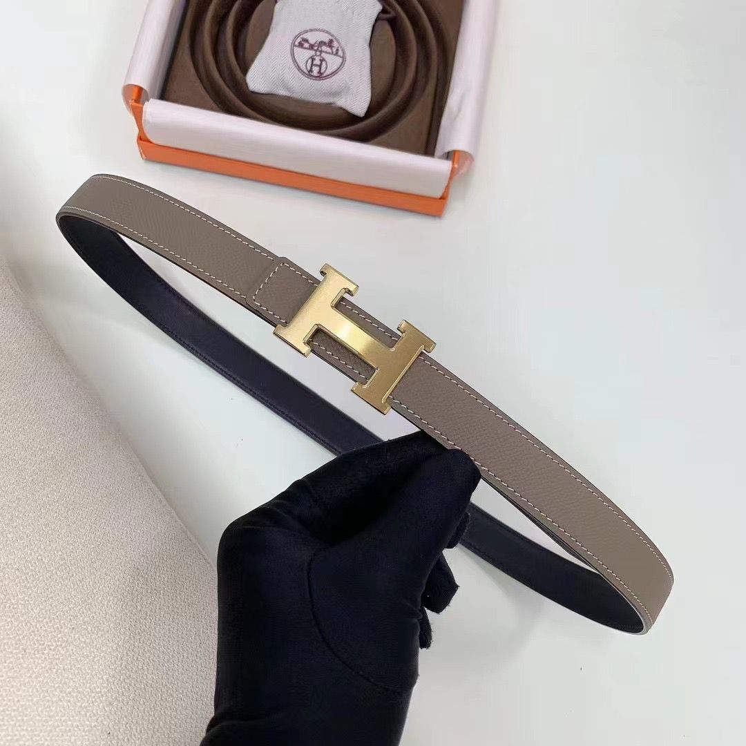 HERMÈS — Constance H Belt Buckle & Reversible Leather Strap