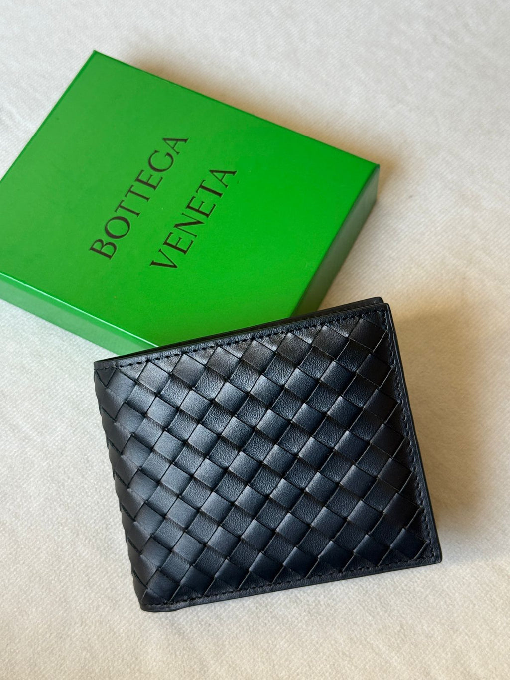 Bottega Veneta – Intrecciato Bi-Fold Wallet