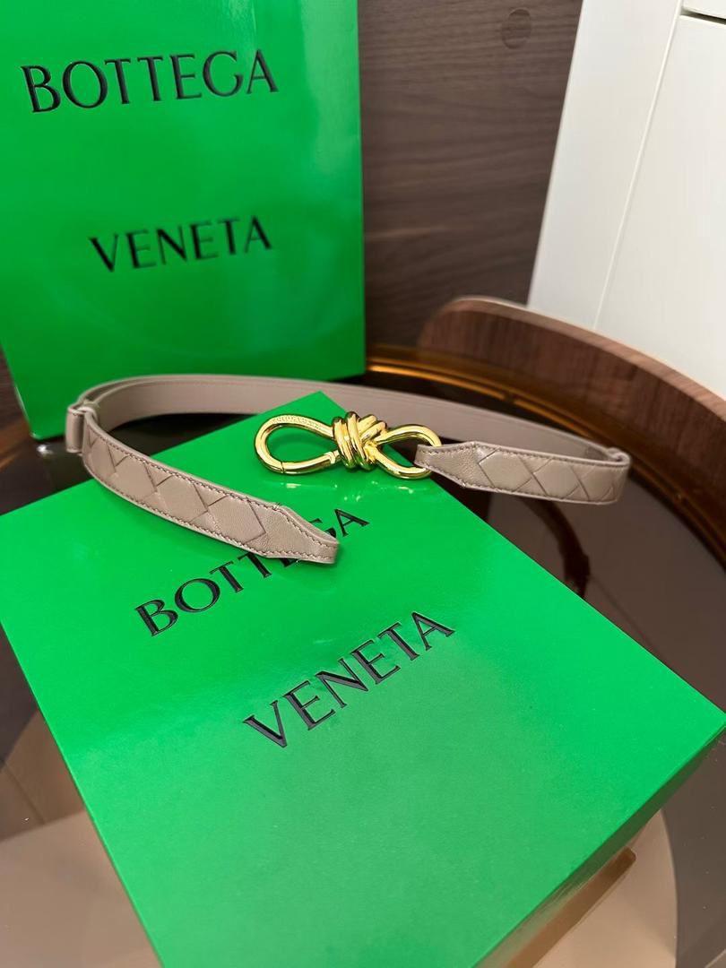 BOTTEGA VENETA Intrecciato Knot Leather Belt