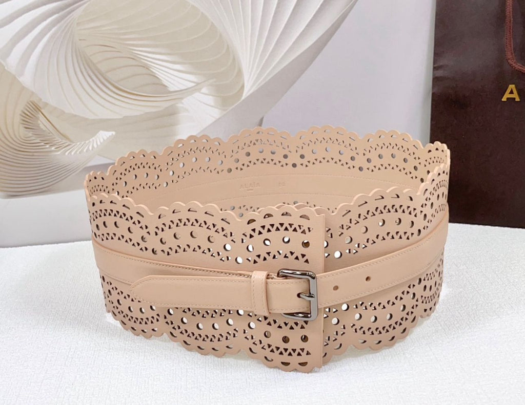 ALAÏA Nude Laser-Cut Leather Corset Belt