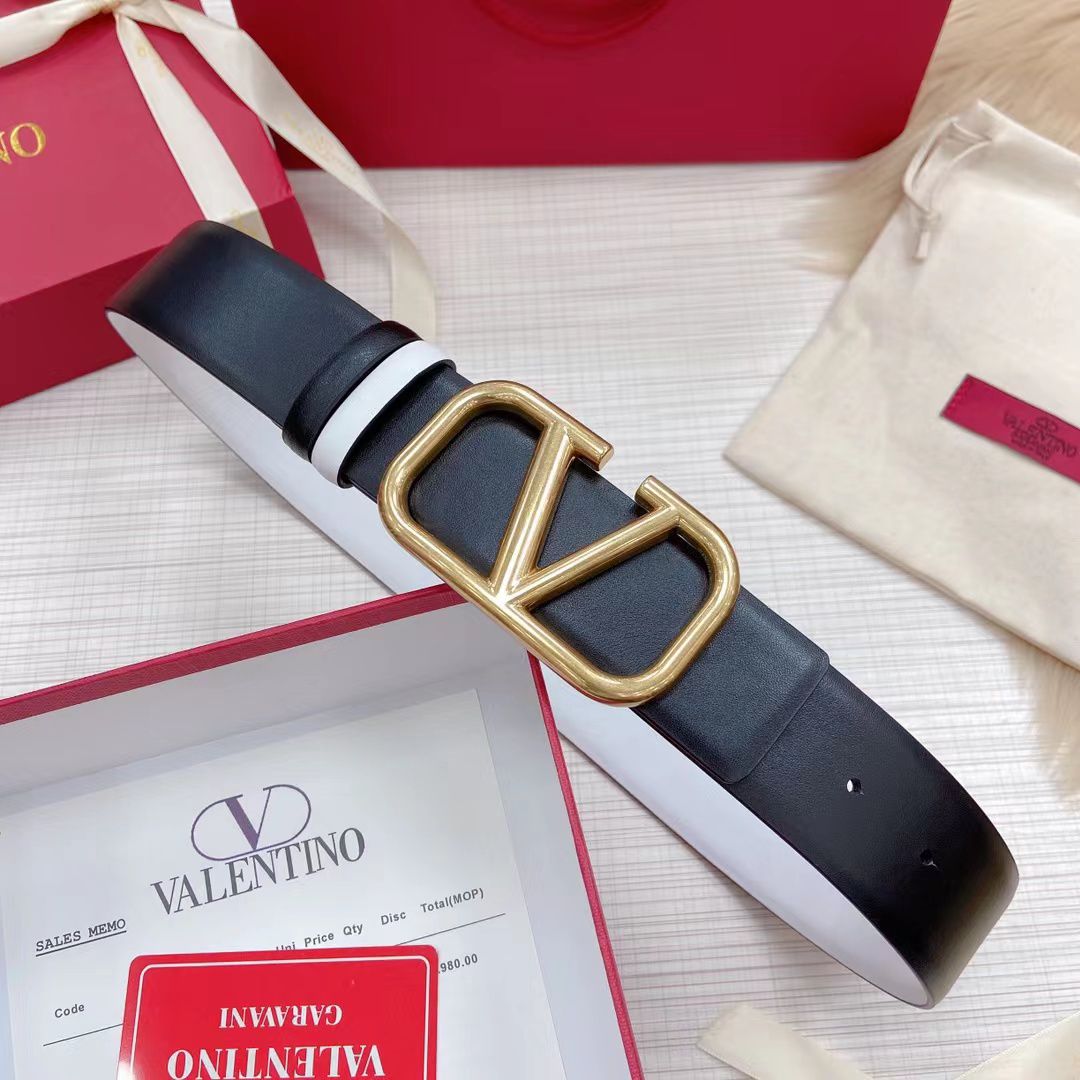 Valentino Garavani VLogo Signature Belt