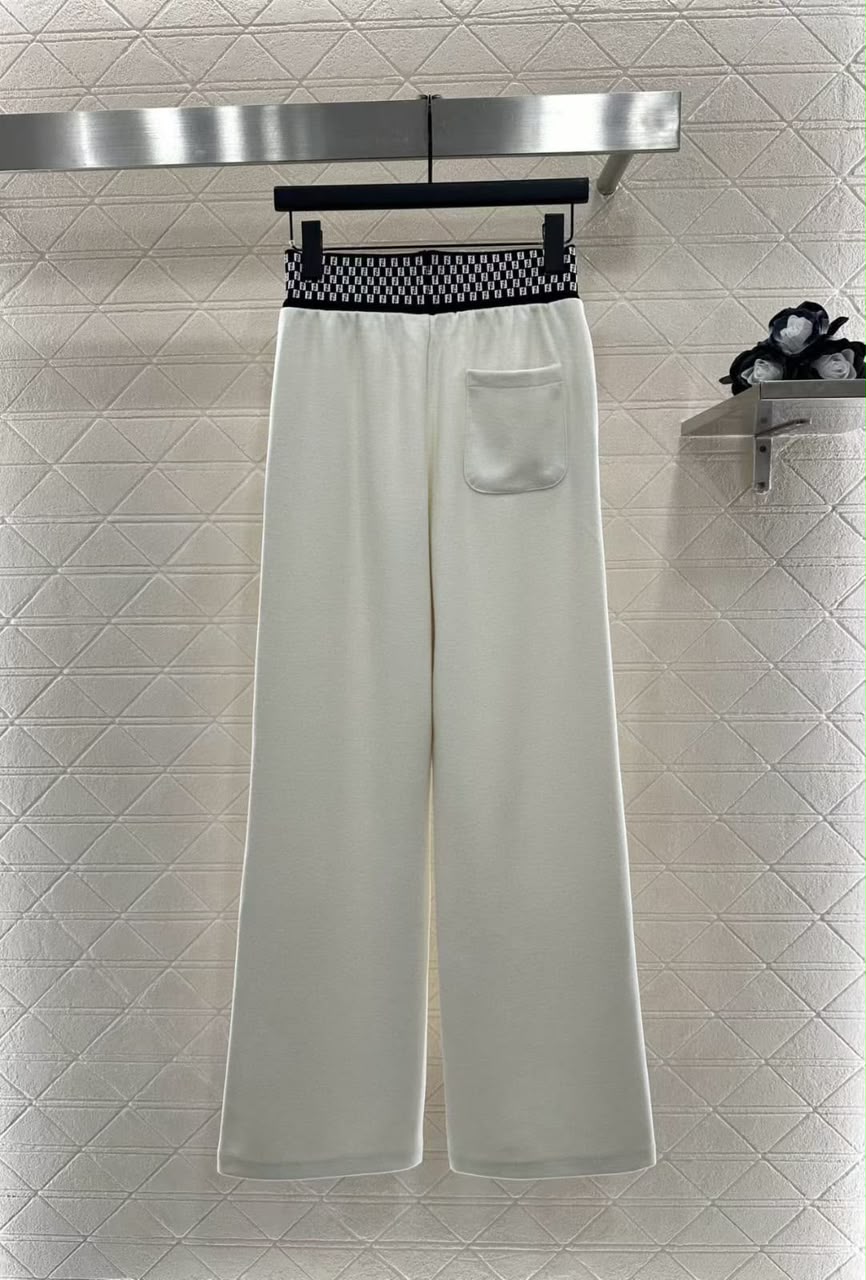 Fendi FF Logo Jacquard Elastic Waistband Wide-Leg Knit Trousers