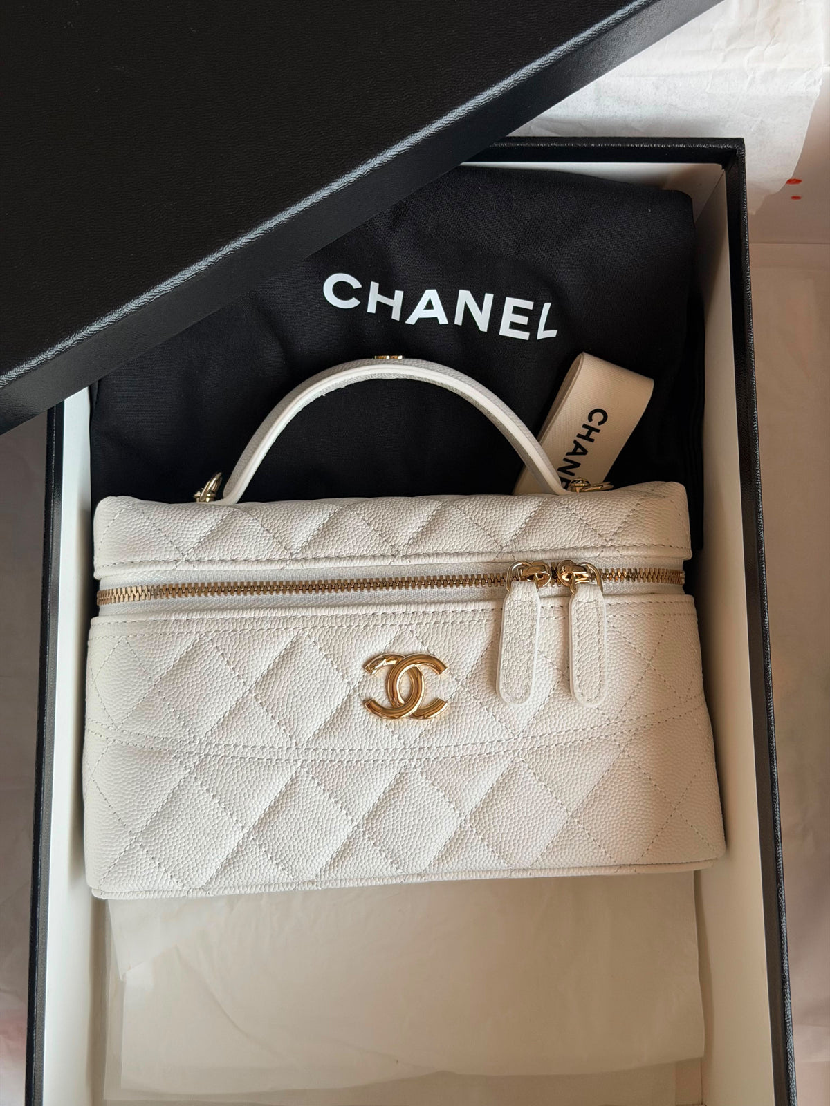 Chanel Quilted Caviar Vanity Case with Handle
