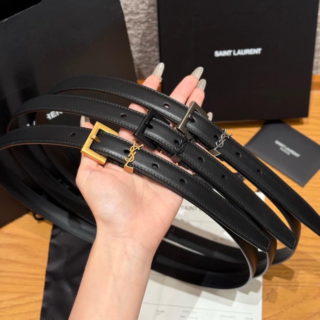 SAINT LAURENT — Cassandre Square Buckle Belt