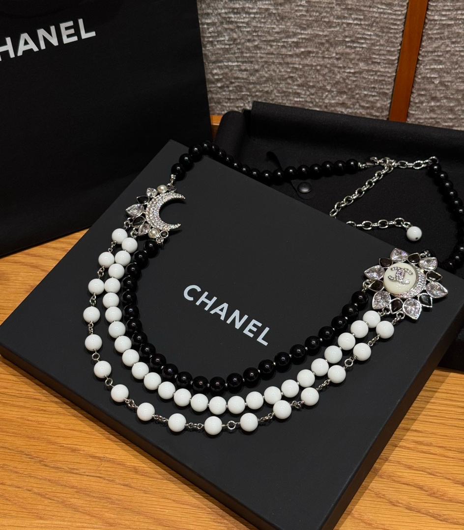 Chanel CC Crystal Embellished Black and White Beaded Chain Belt