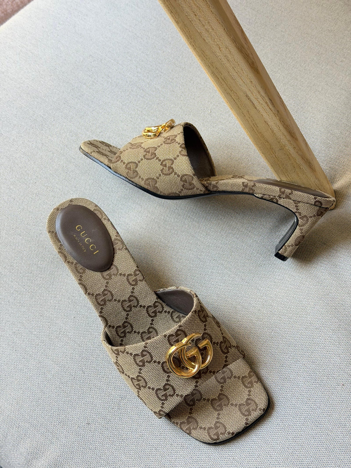 Gucci Double G sandals