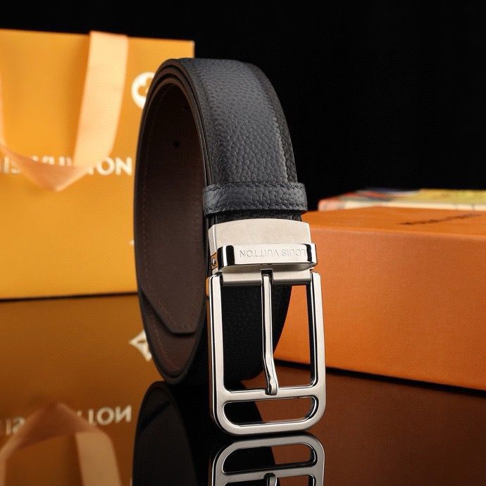 Louis Vuitton Pont Neuf Leather Belt