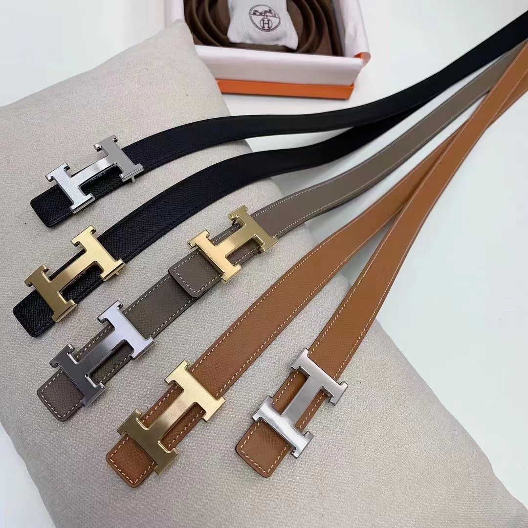 HERMÈS — Constance H Belt Buckle & Reversible Leather Strap