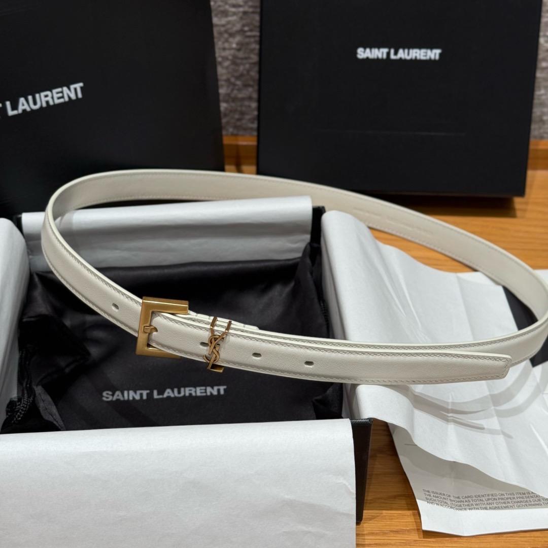 SAINT LAURENT — Cassandre Square Buckle Belt