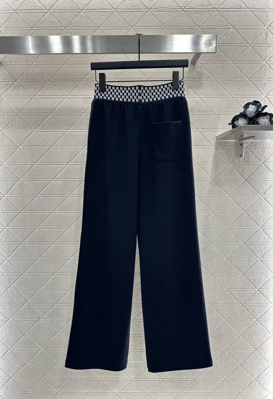 Fendi FF Logo Jacquard Elastic Waistband Wide-Leg Knit Trousers