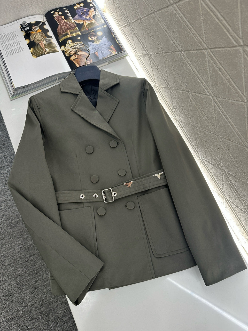 LV . Double-Breasted Blazer / Tailored Jacket