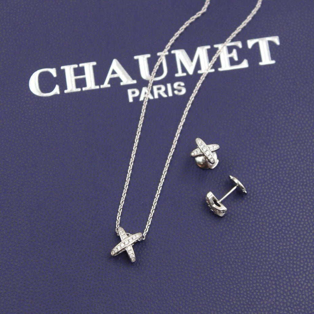 CHAUMET Hortensia Necklace and Earrings Set