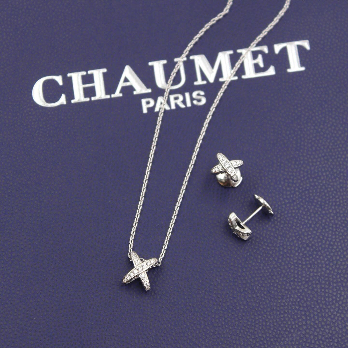 CHAUMET Hortensia Necklace and Earrings Set
