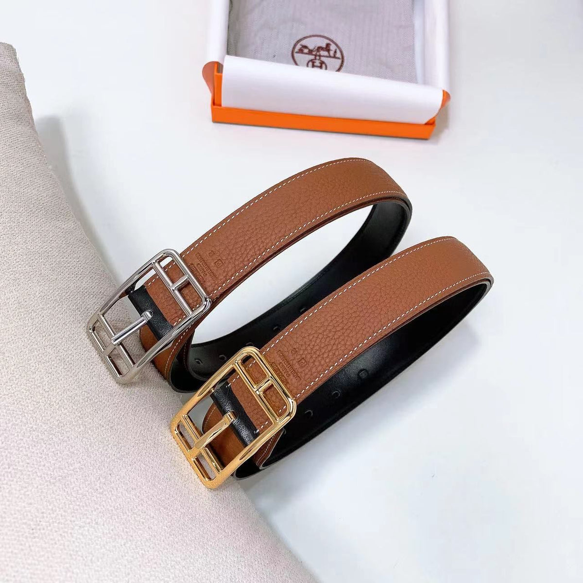 Hermès – Royal belt buckle & Reversible leather
