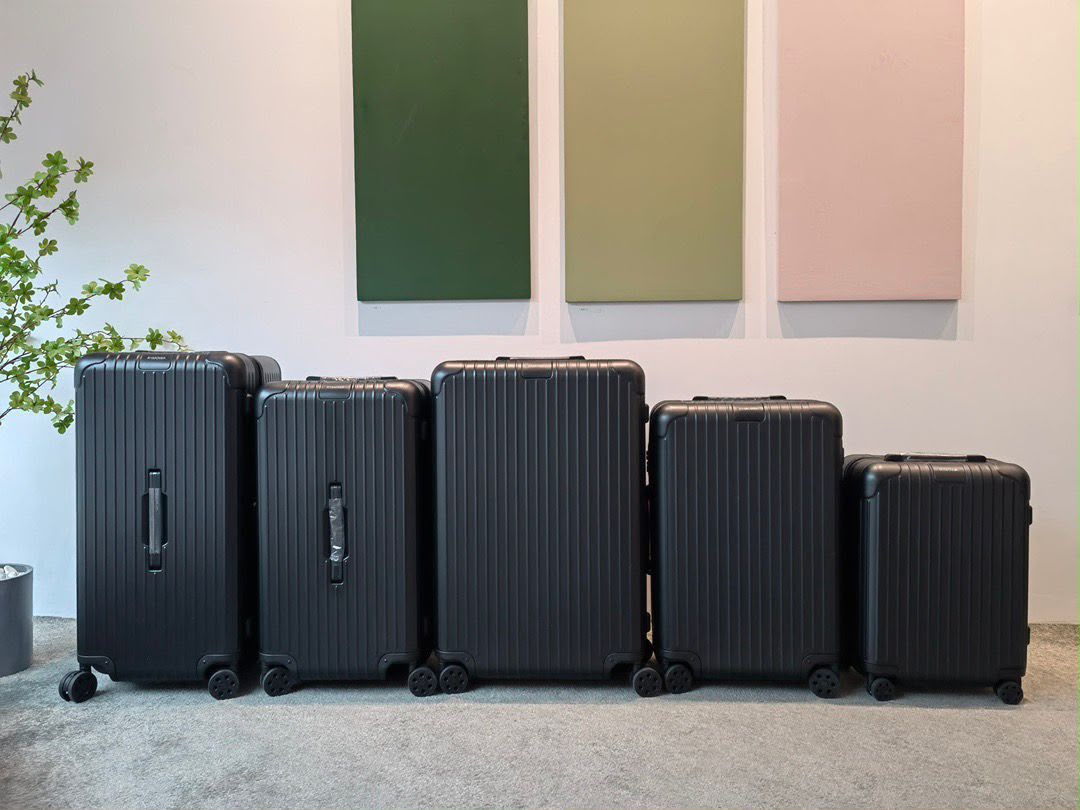 Rimowa Essential Polycarbonate Suitcase Collection Matte Black