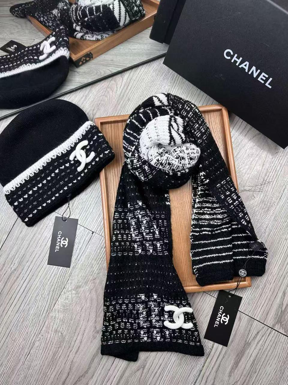CHANEL Mixed Knit Scarf & Beanie Set