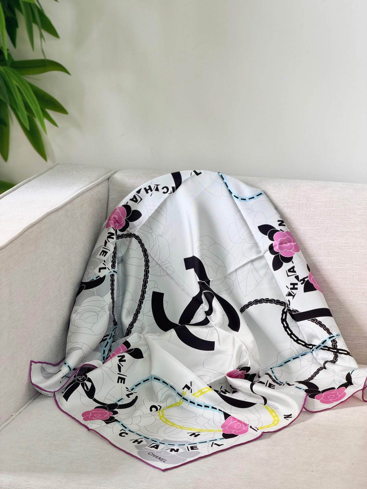CHANEL Large emblem camellias and chains Square Scarf