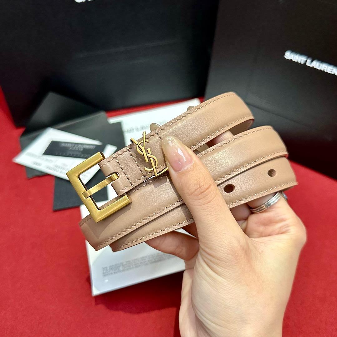 SAINT LAURENT — Cassandre Square Buckle Belt