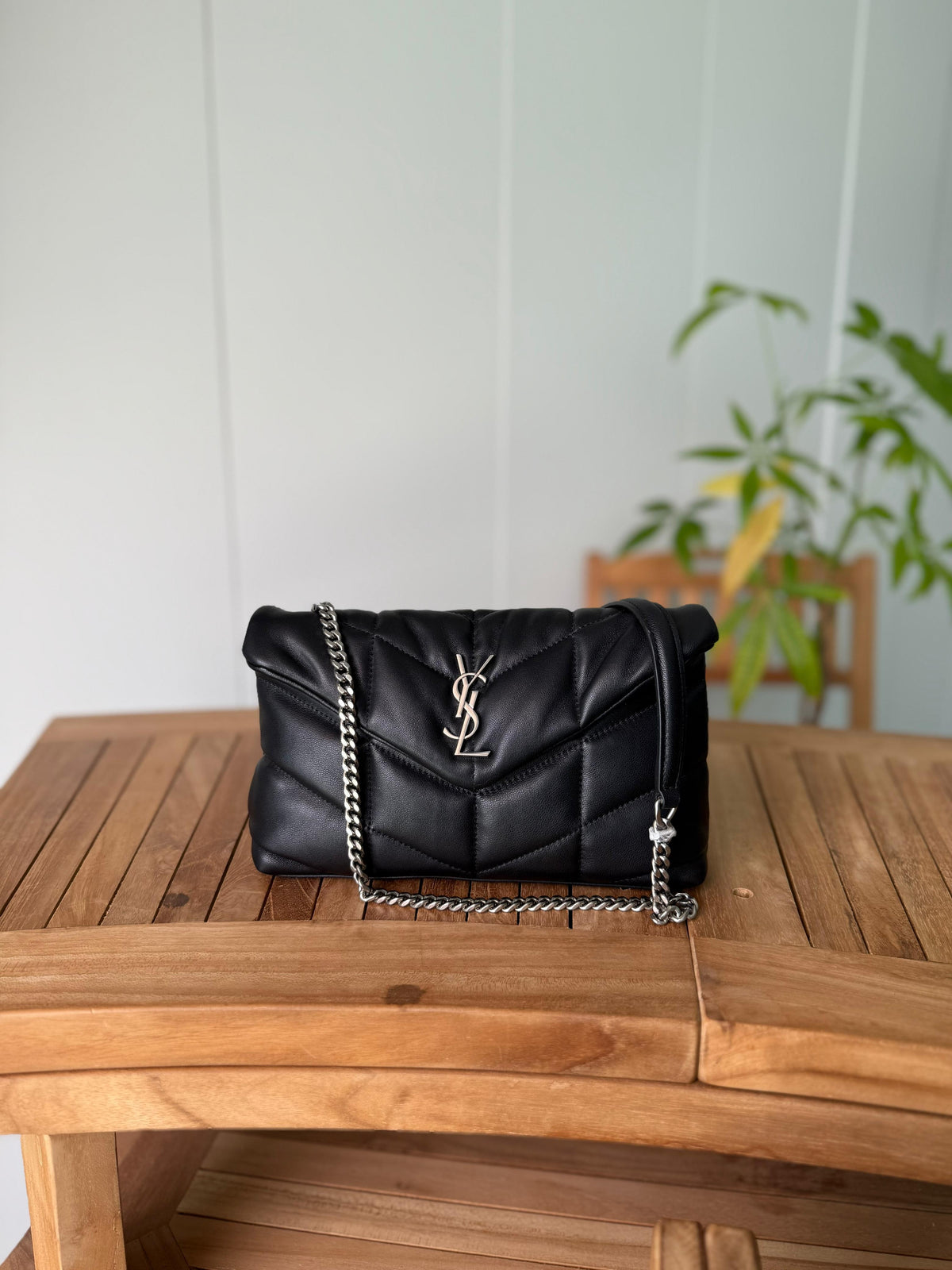 Saint Laurent LouLou Puffer Bag 21 cm