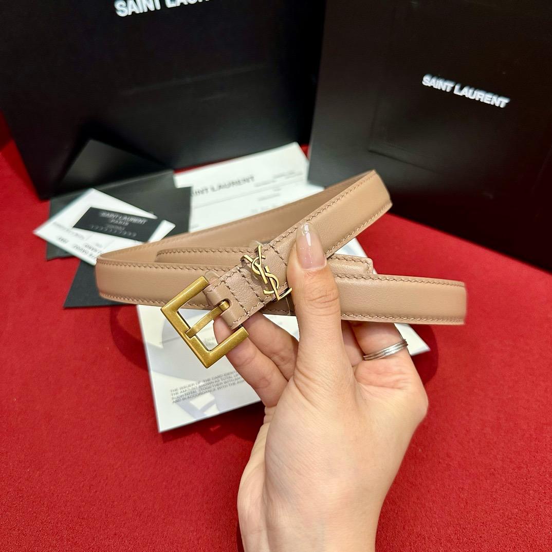 SAINT LAURENT — Cassandre Square Buckle Belt
