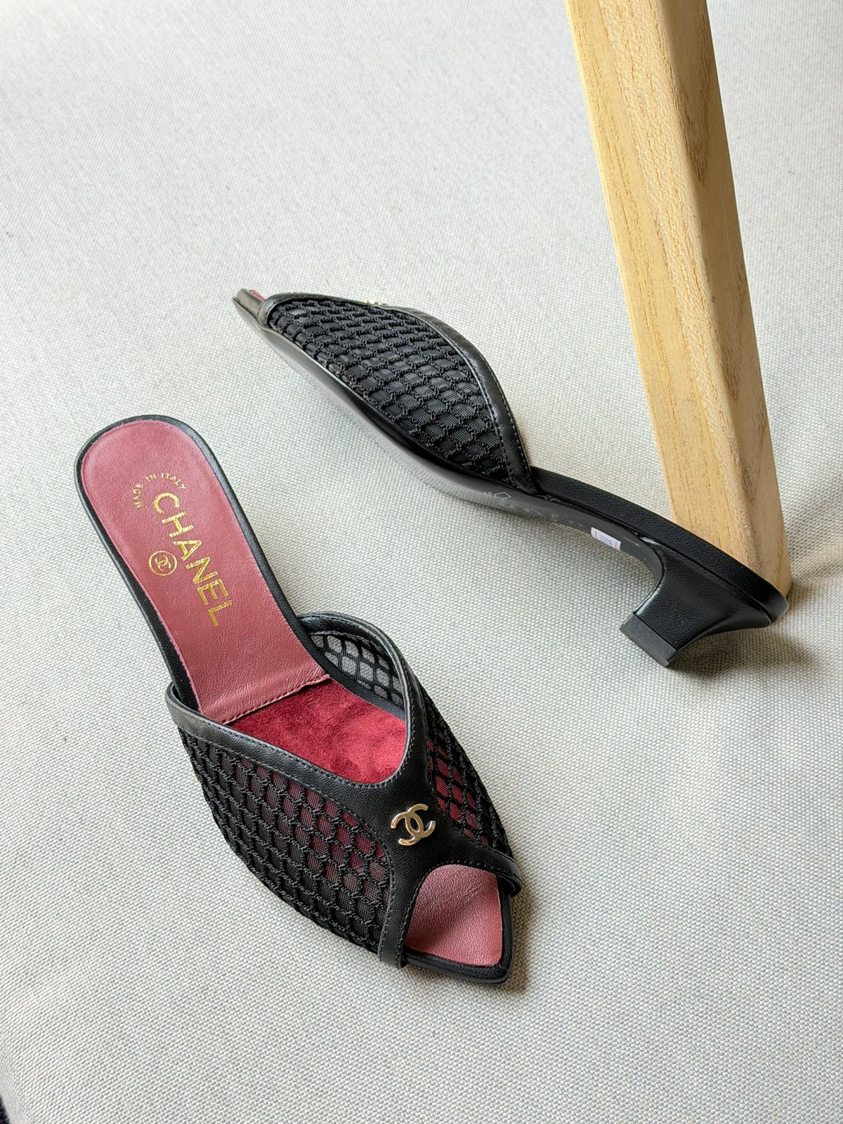 CHANEL Mules in Mixed Fibers Cotton & Lambskin