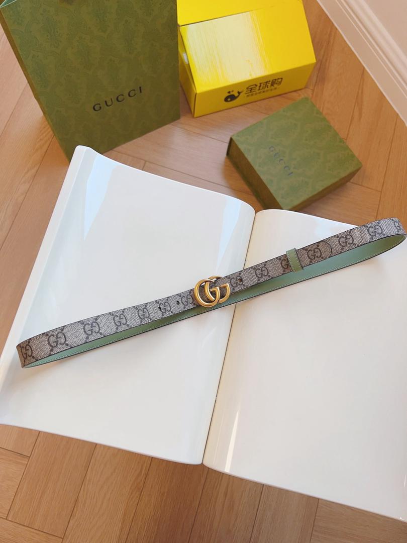 Gucci GG Marmont Reversible Supreme Canvas Belt