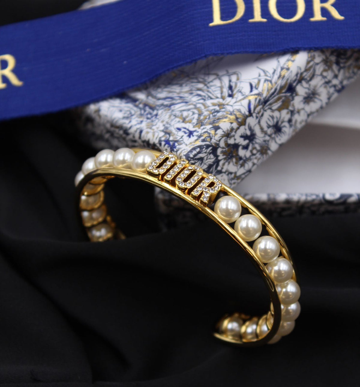 Dior Dio(r)evolution Pearl Bangle
