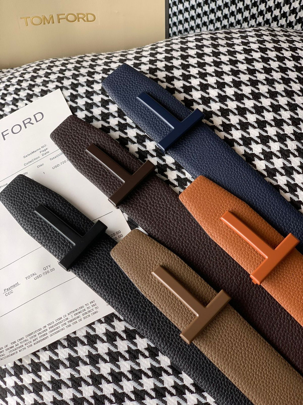 Tom Ford T Buckle Reversible Leather Belt – Grained Leather