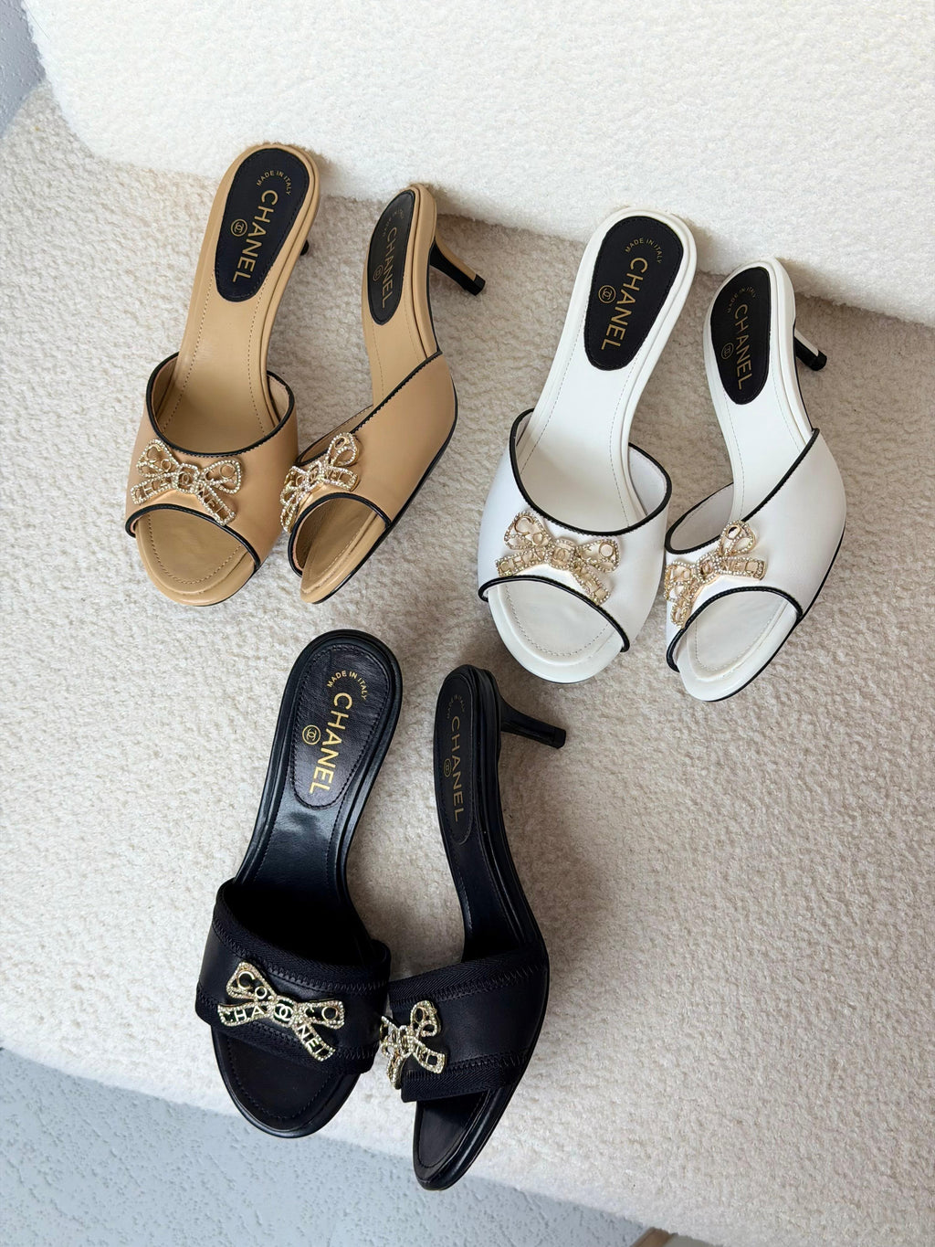 اChanel CC Bow Embellished Kitten Heel Mules