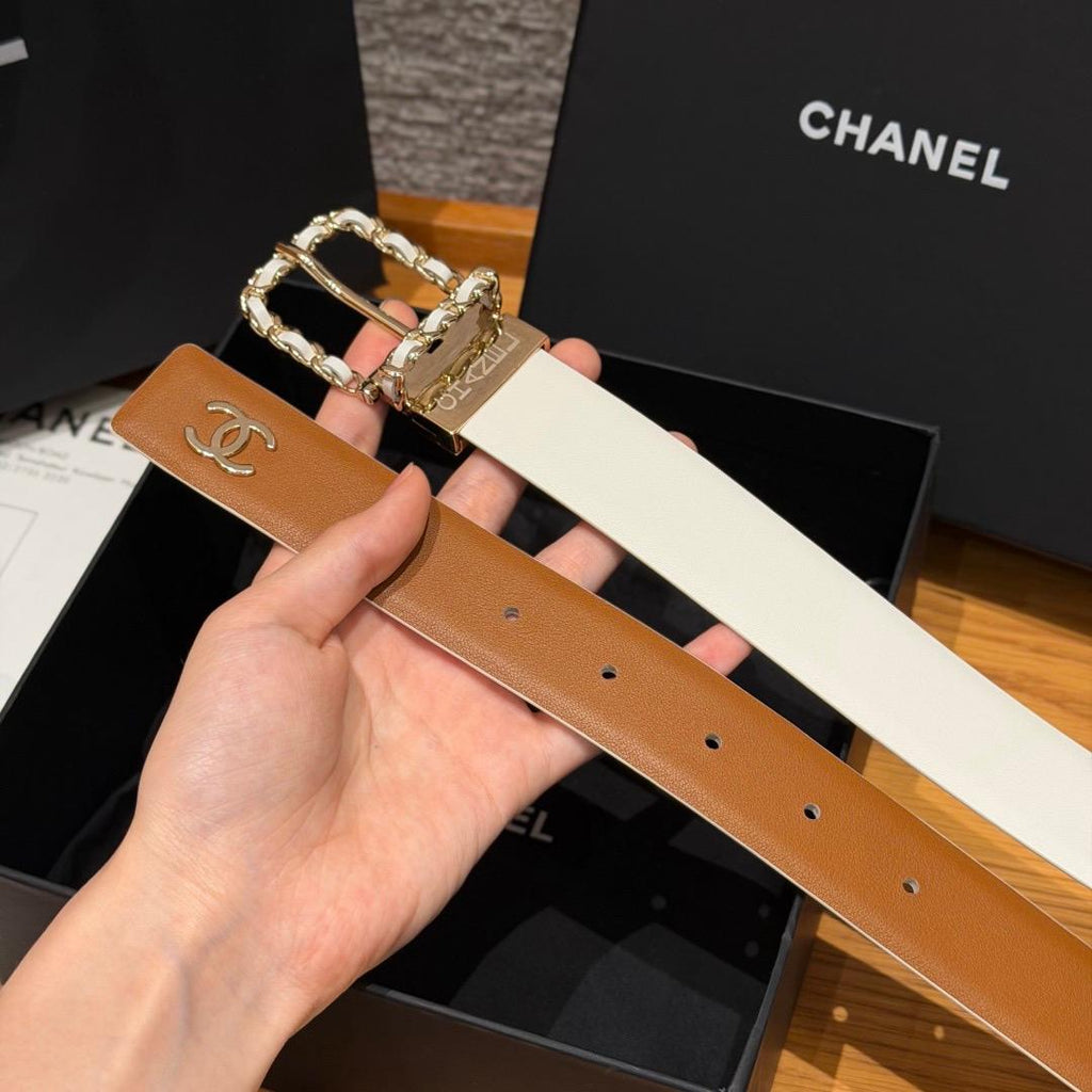 CHANEL — Chain Buckle Belt